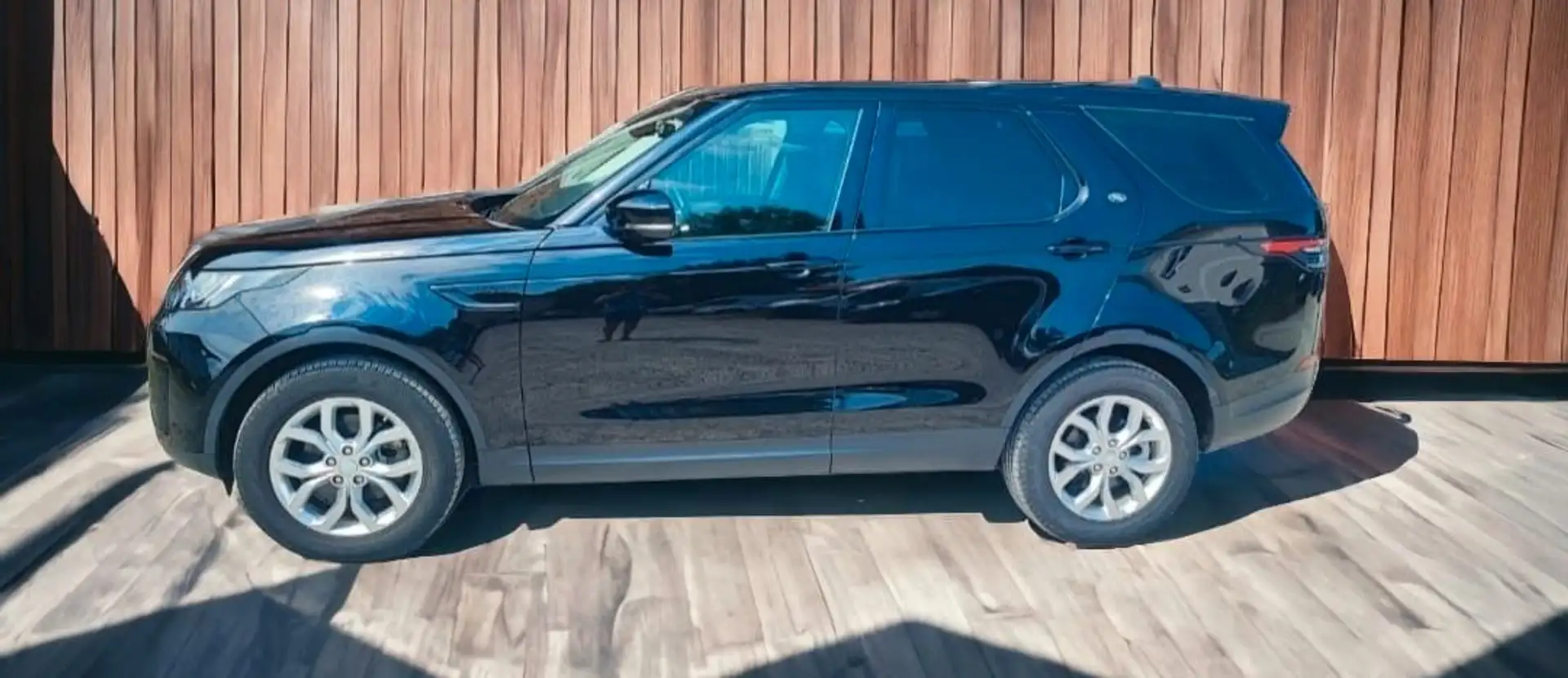 Land Rover Discovery 5 S SD4,RFK,19Zoll, AWD, Assistenz,LED Schwarz - 1