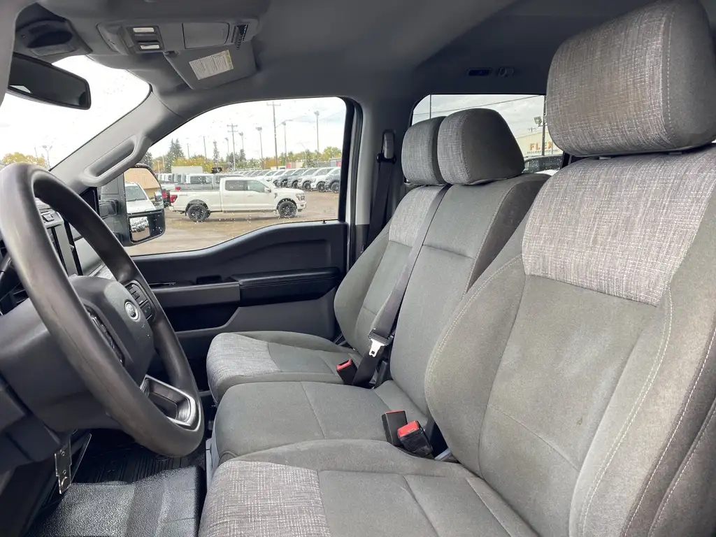 2023 Ford F-250 Super Duty XLT Crew Cab 176 | 4X4 | Trailer Sway Control | SY — photo 8