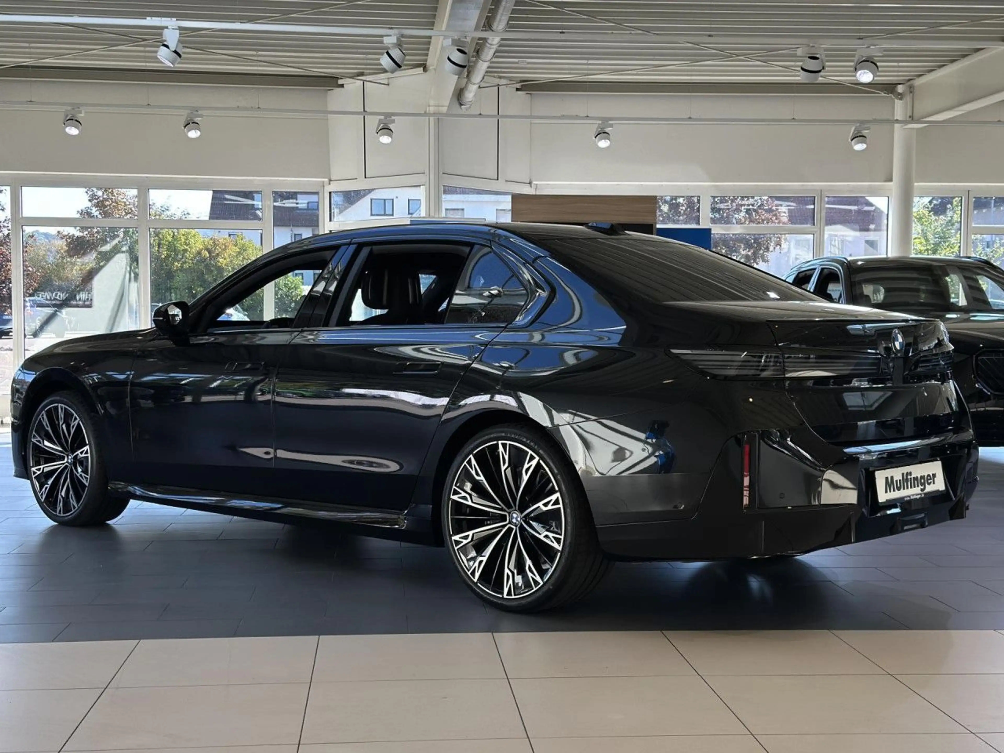 BMW 740 xDrive M Sport Pro Massage Integral Sitzbel. — photo 6