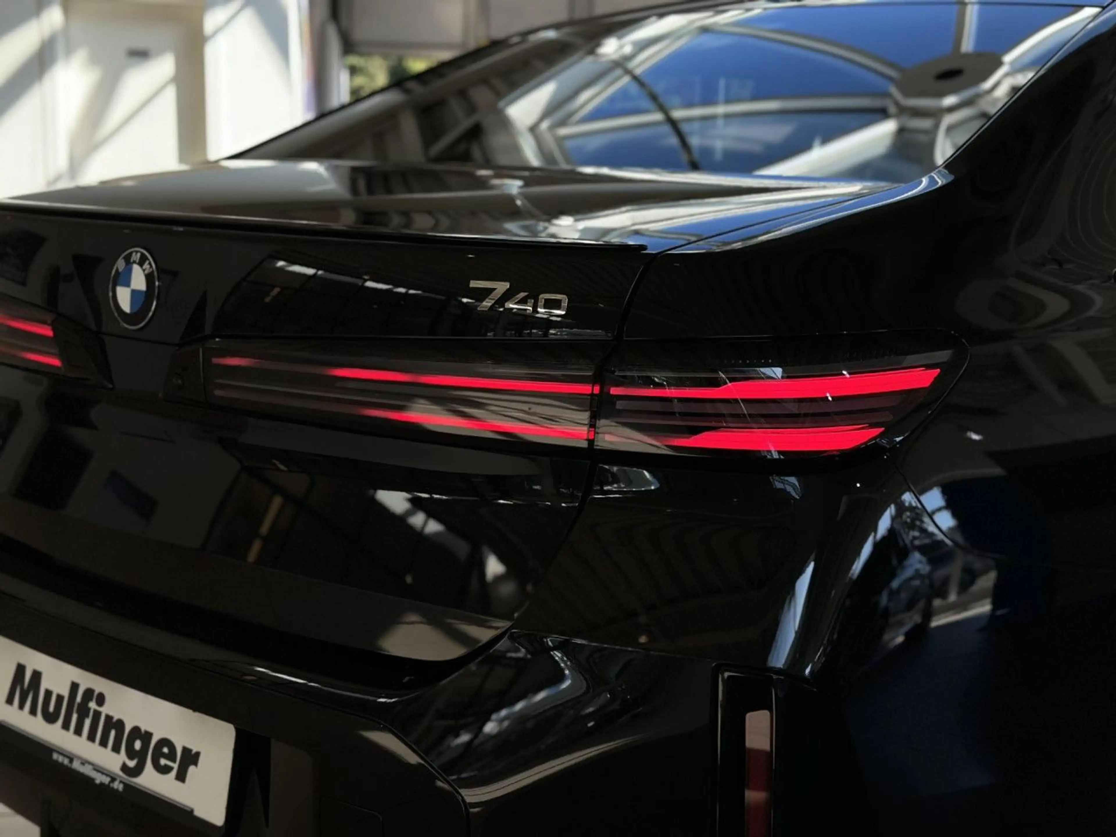 BMW 740 xDrive M Sport Pro Massage Integral Sitzbel. — photo 11