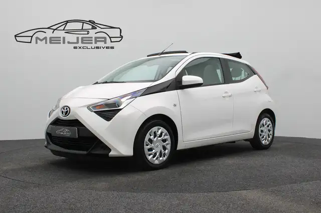 Toyota Aygo 1.0 VVT-i x-play ltd, smetteloos, BTW-Auto!