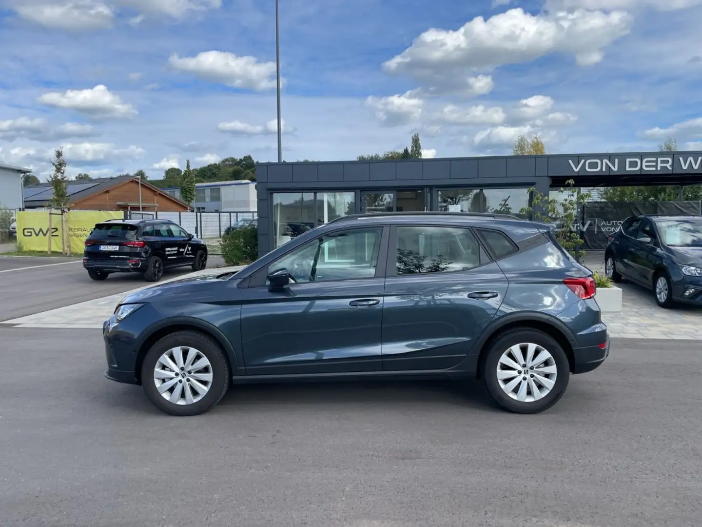 SEAT Arona Style TSI DSG Navi SHZ ACC Rückfahrkamera Klima Grau - 2