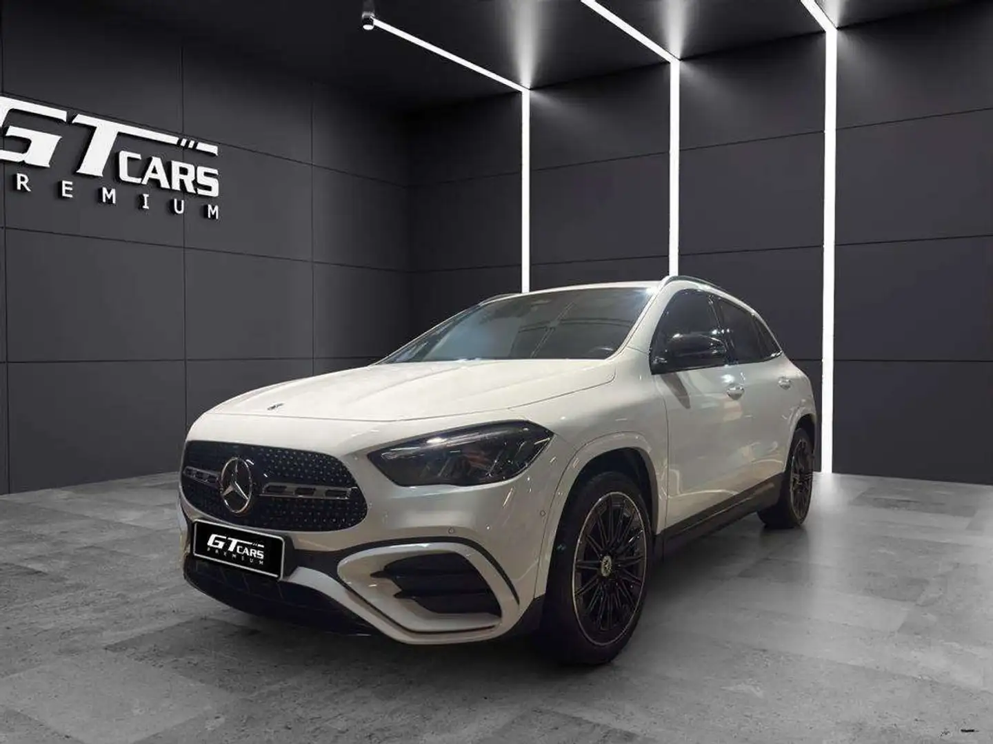Mercedes-Benz GLA 45 AMG 250e Blanc - 1