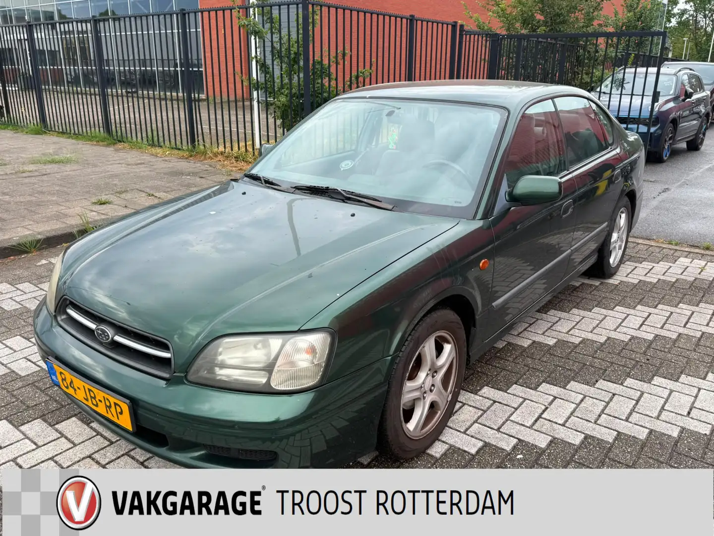 Subaru Legacy 2.0 LX AWD | Inruilkoopje | APK TOT 20-01-2027 Grün - 1