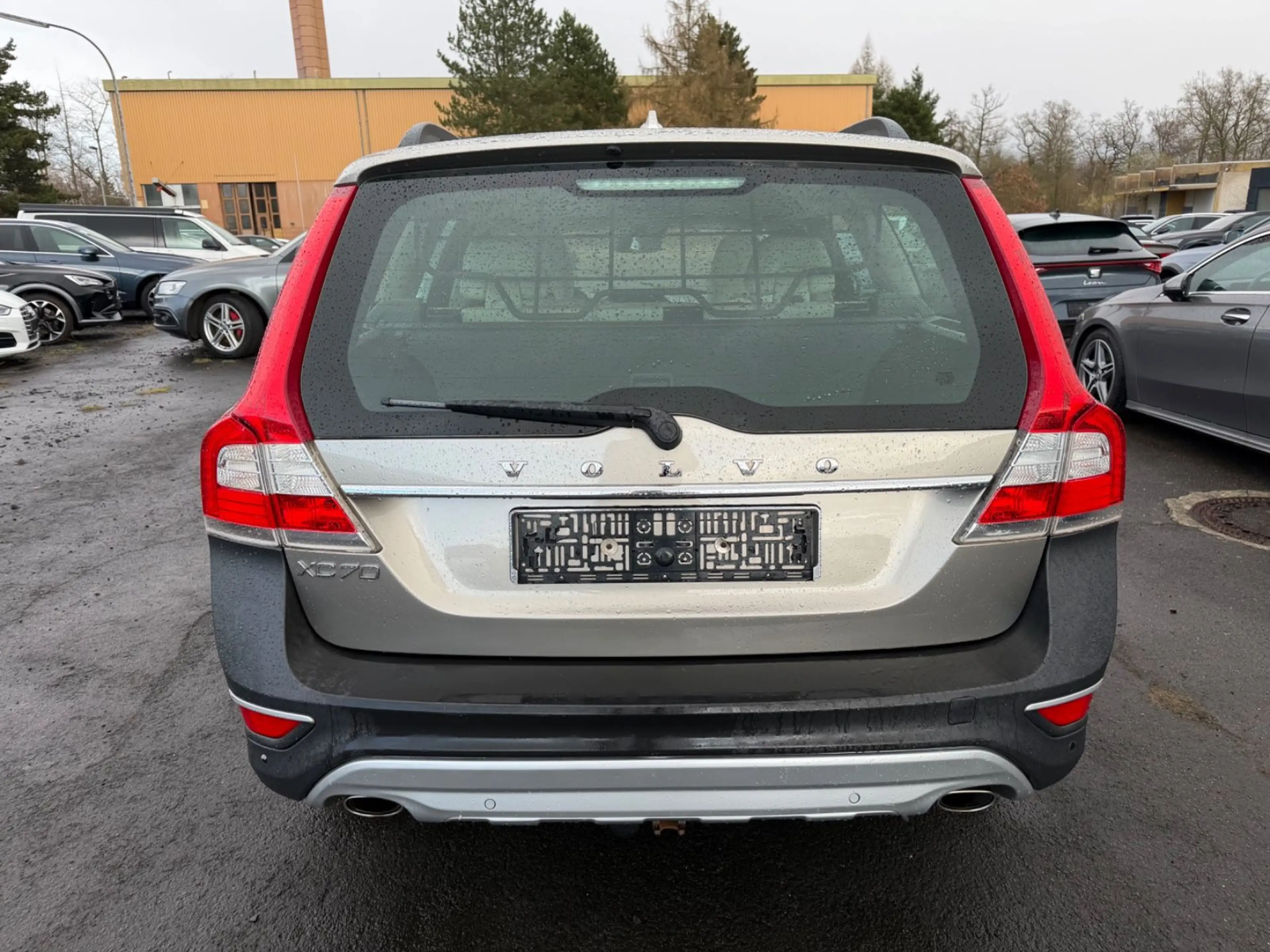 Volvo XC70 Summum 2WD Glasdach Standheizung Leder — photo 6