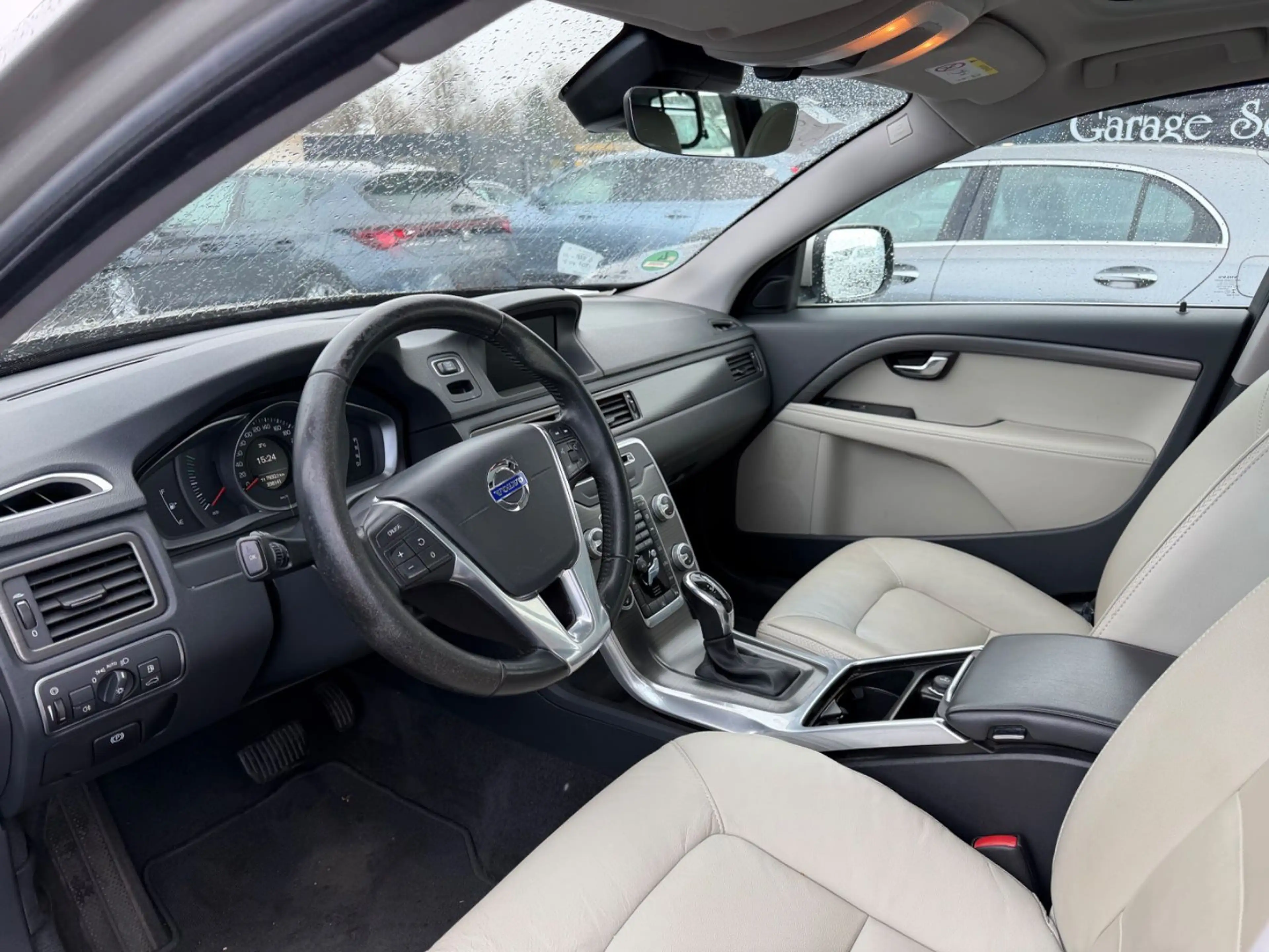 Volvo XC70 Summum 2WD Glasdach Standheizung Leder — photo 9
