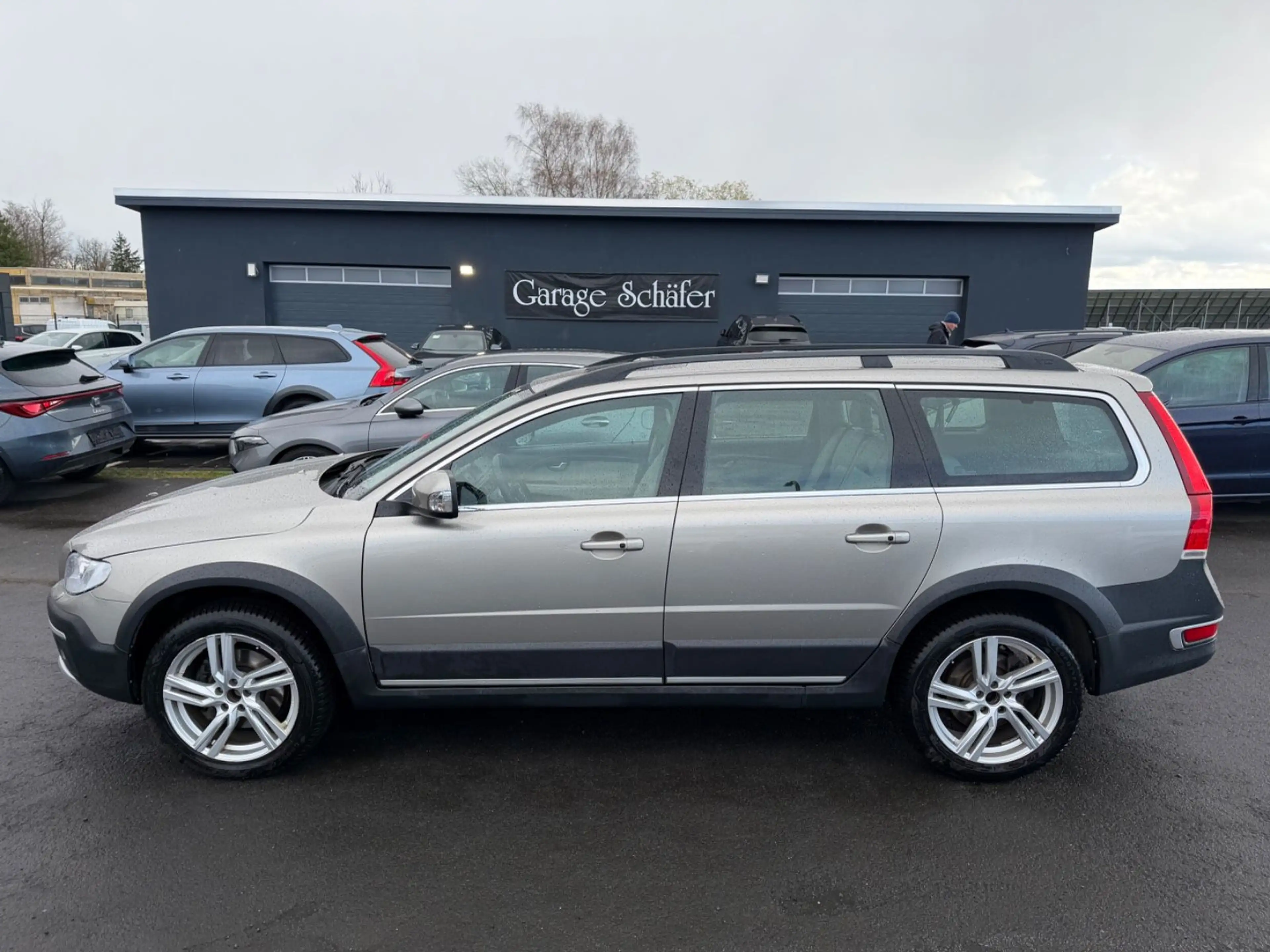 Volvo XC70 Summum 2WD Glasdach Standheizung Leder — photo 8
