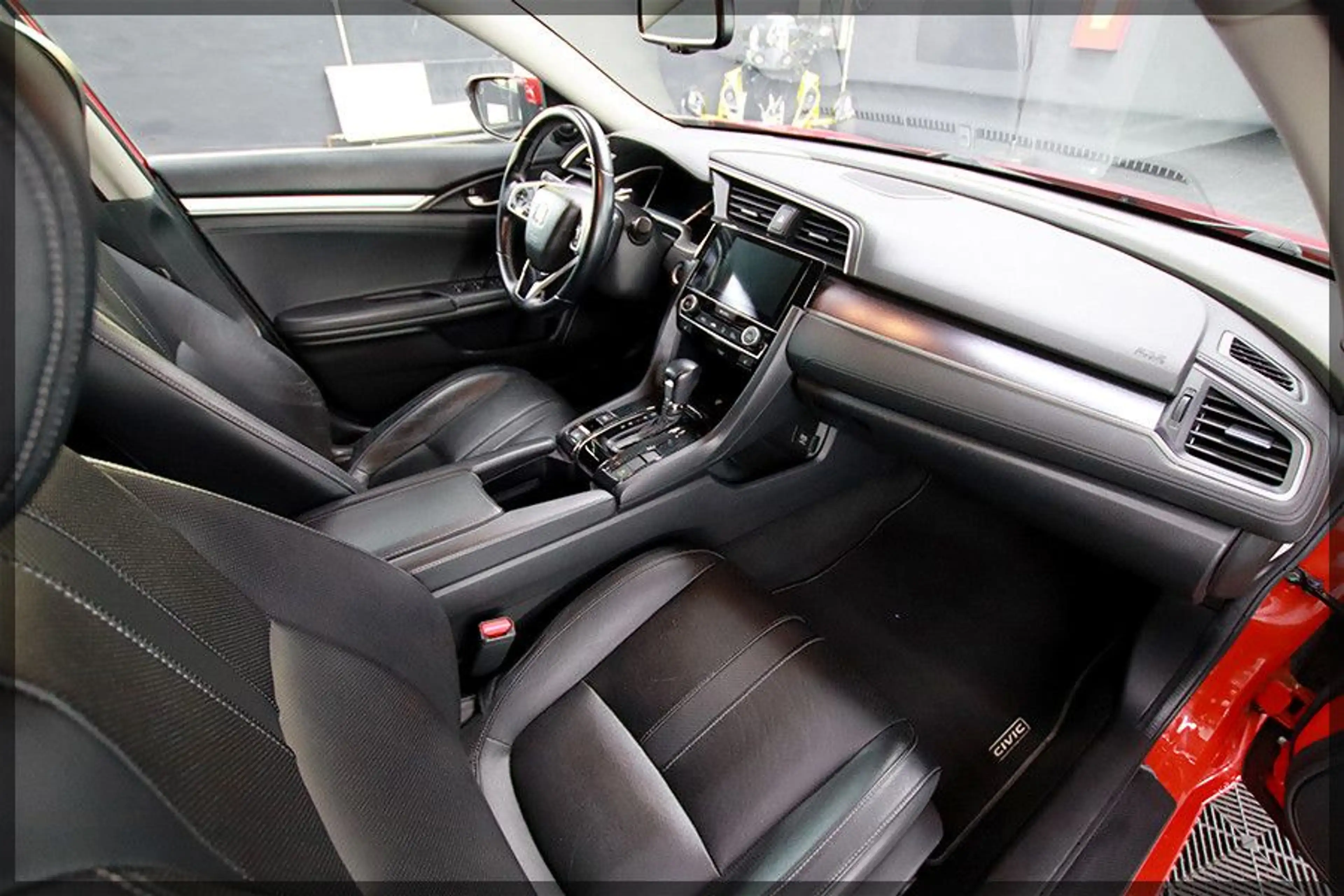 Honda Civic Lim. 1.5 Executive PANO / NAVI / CAM — photo 13