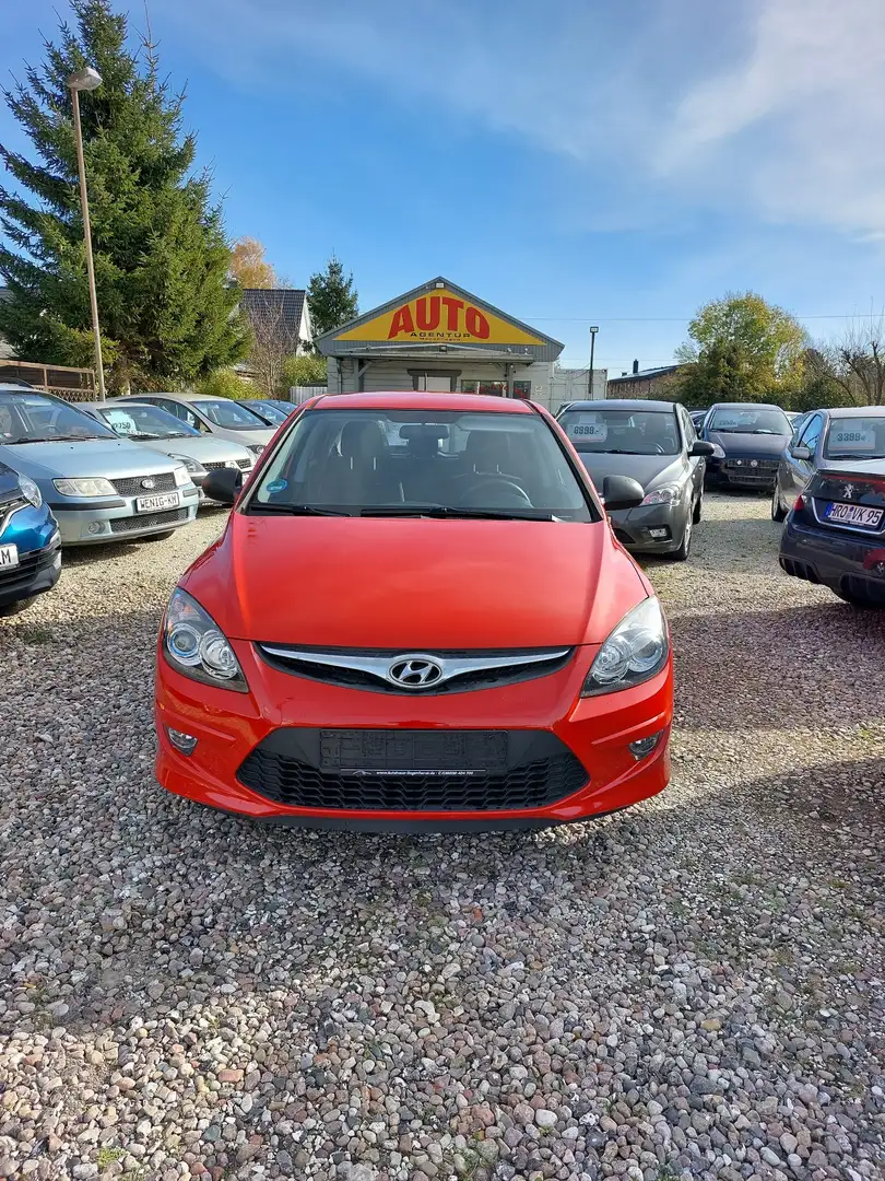 Hyundai i30 i30 1.4 Classic--TÜV UND SERVICE NEU Rot - 2