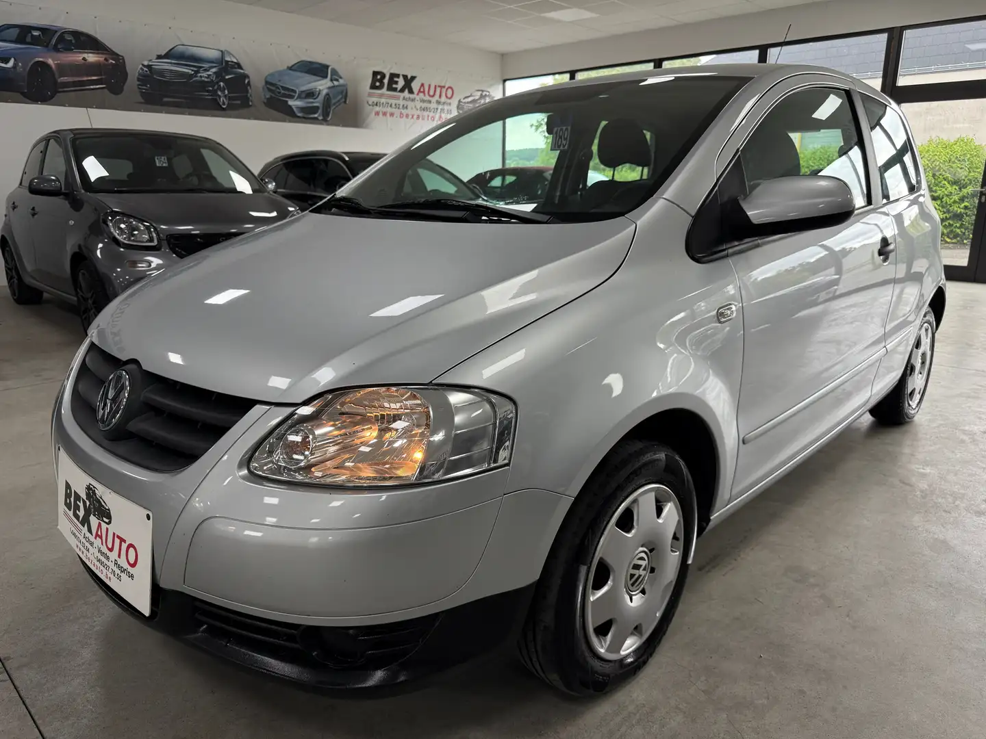 Volkswagen Fox 1.2i*1ERPROP*49000KM*GARANTIE12MOIS* Šedá - 1