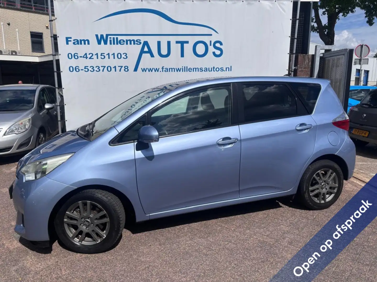 Toyota Verso-S 1.3 VVT-i Dynamic Blauw - 1