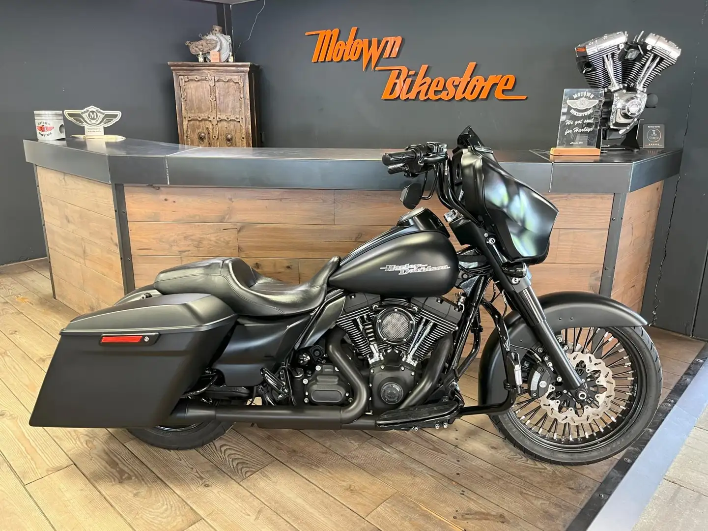 Harley-Davidson Street Glide FLHXS 103Ci Streetglide Special Jekill & Hyde Big Noir - 1