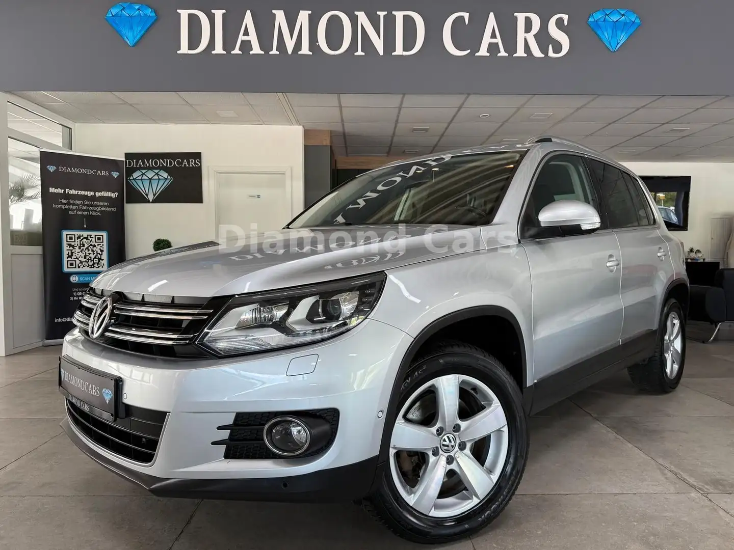 Volkswagen Tiguan Sport & Style 4Motion * PDC * NAVI * SHZ Silber - 2
