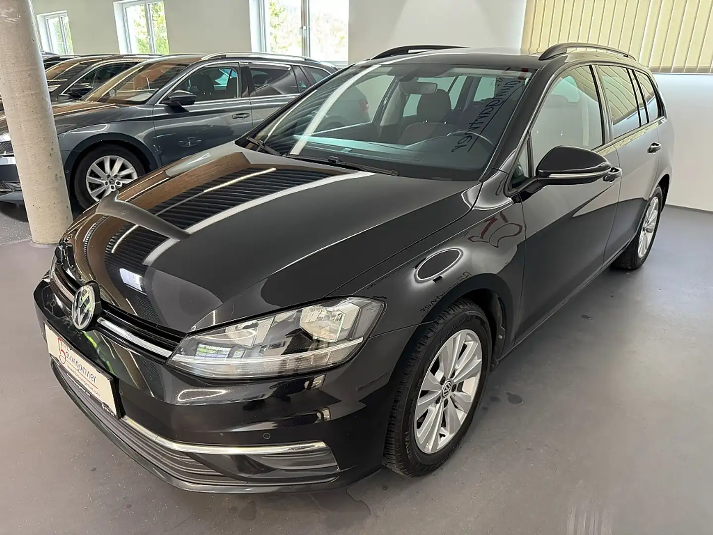Volkswagen Golf Variant CL 1,6TDI *NAVI*ACC*PANO*Getönte Scheiben*Rückf... Noir - 2