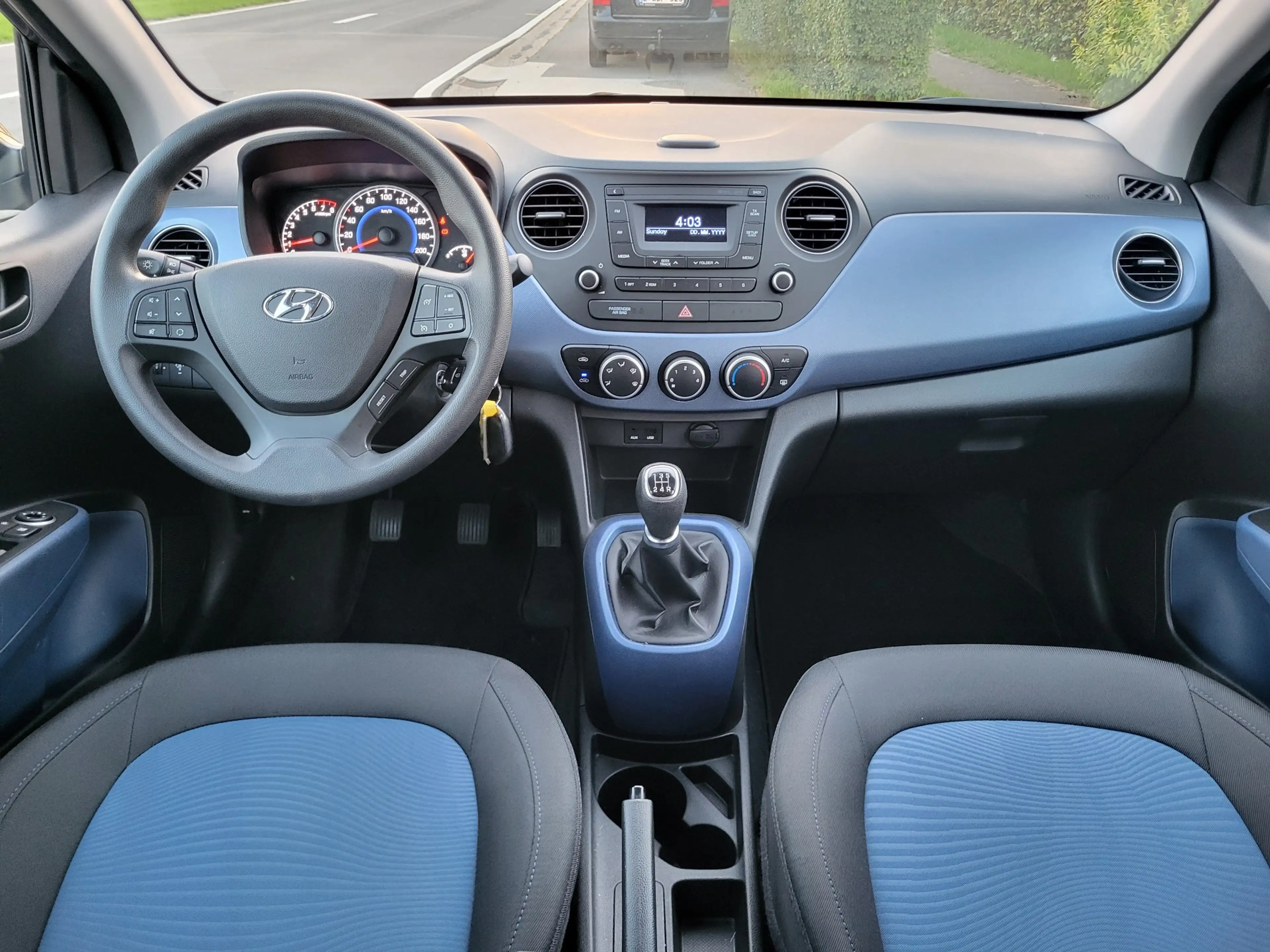 Hyundai i10 i10 1.0i Twist GO! — photo 6