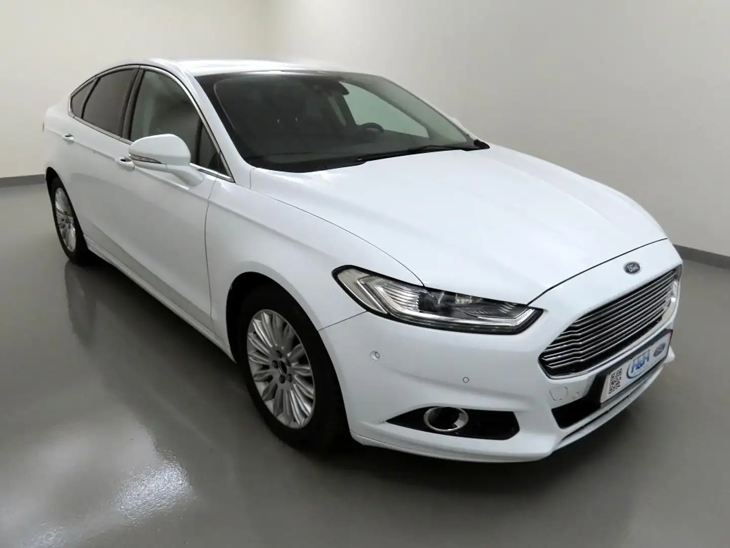 Ford Mondeo 2.0 TDCi 4x4 Aut. Titanium Keyfree+ACC Bílá - 1