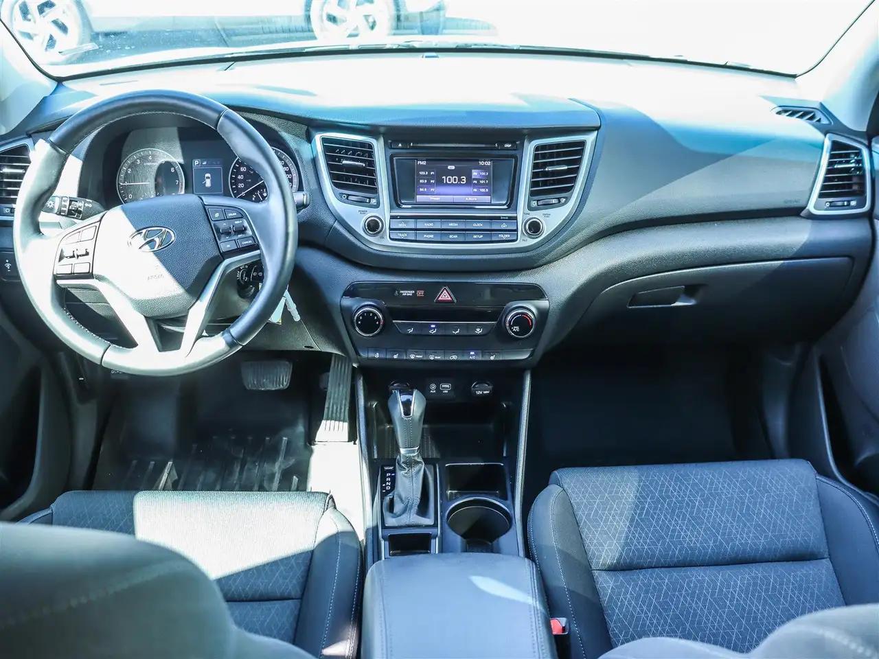 Hyundai TUCSON снимка Hyundai TUCSON