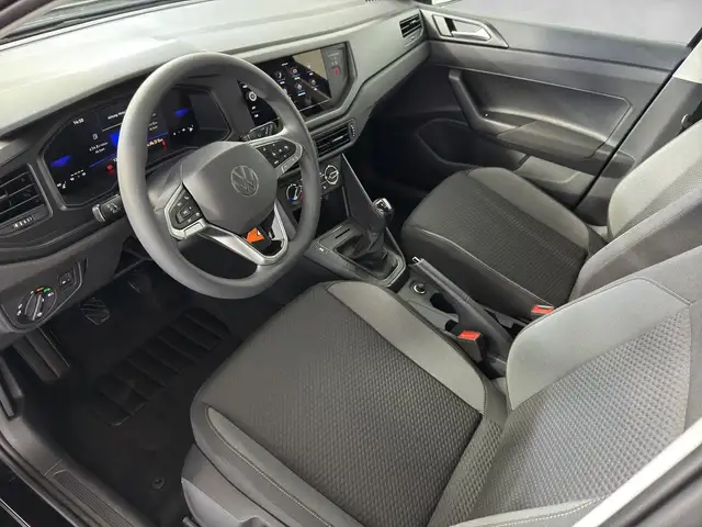 Volkswagen Polo view 6