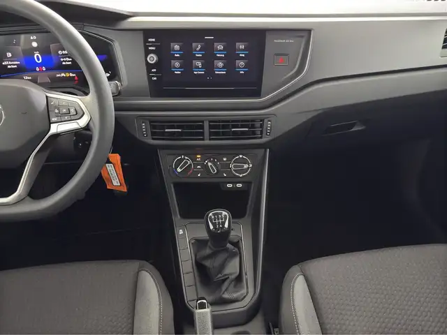 Volkswagen Polo view 10