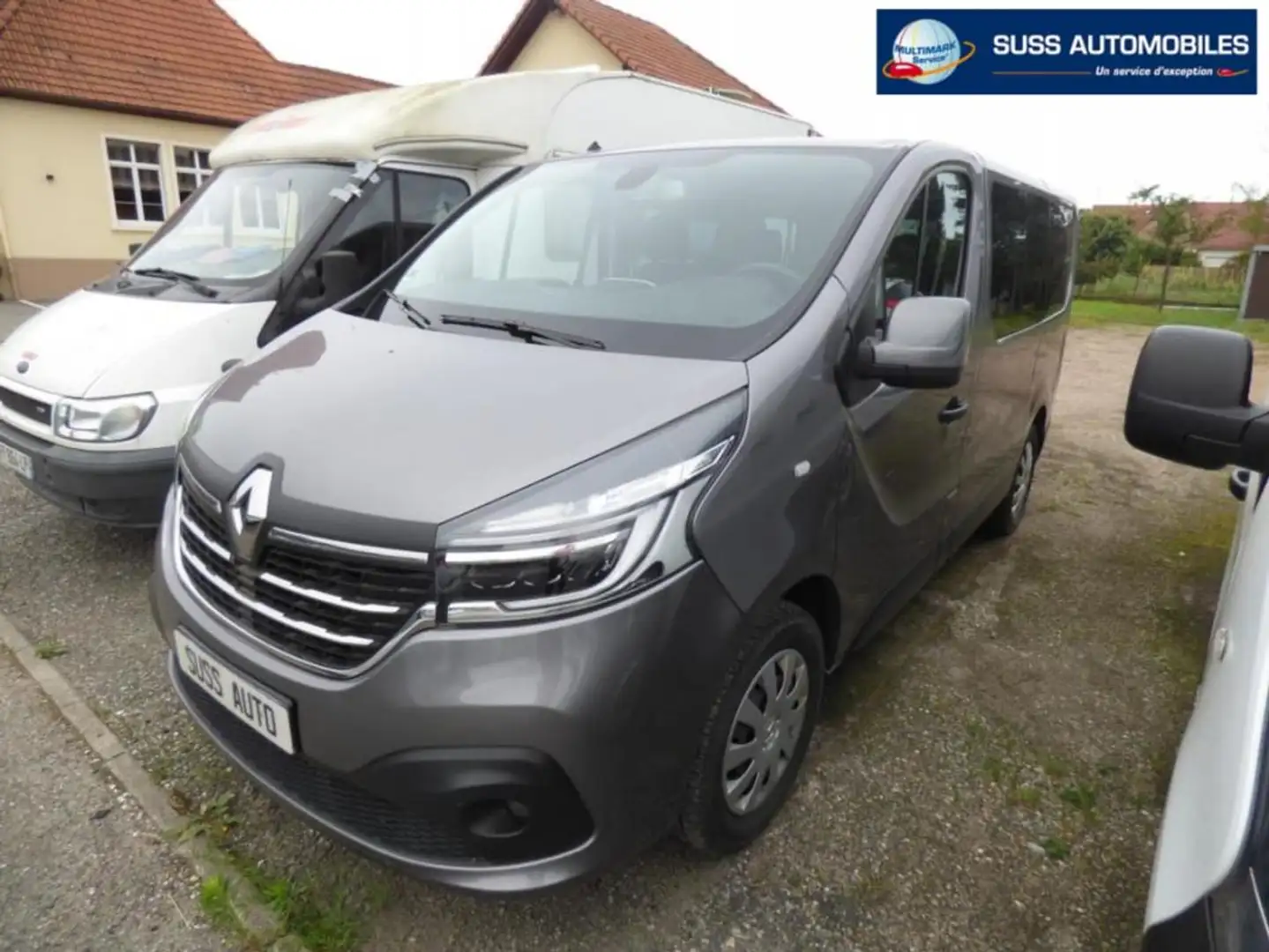 Renault Trafic COMBI MINIBUS L1 dCi 145 CH Energy S&S Life Gris - 1