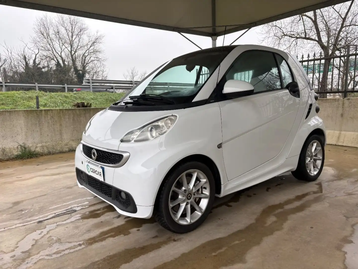 smart forTwo 1000 52 kW EURO 5 OK NEOPATENTATI AUTOMATICA Blanc - 1