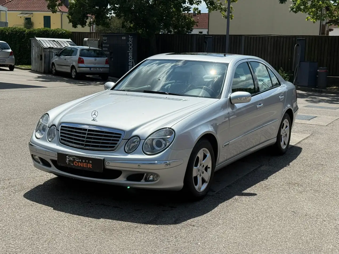 Mercedes-Benz E 220 CDI*Automatik*Klima*SHZ*Parktronik*EURO4* Silber - 2