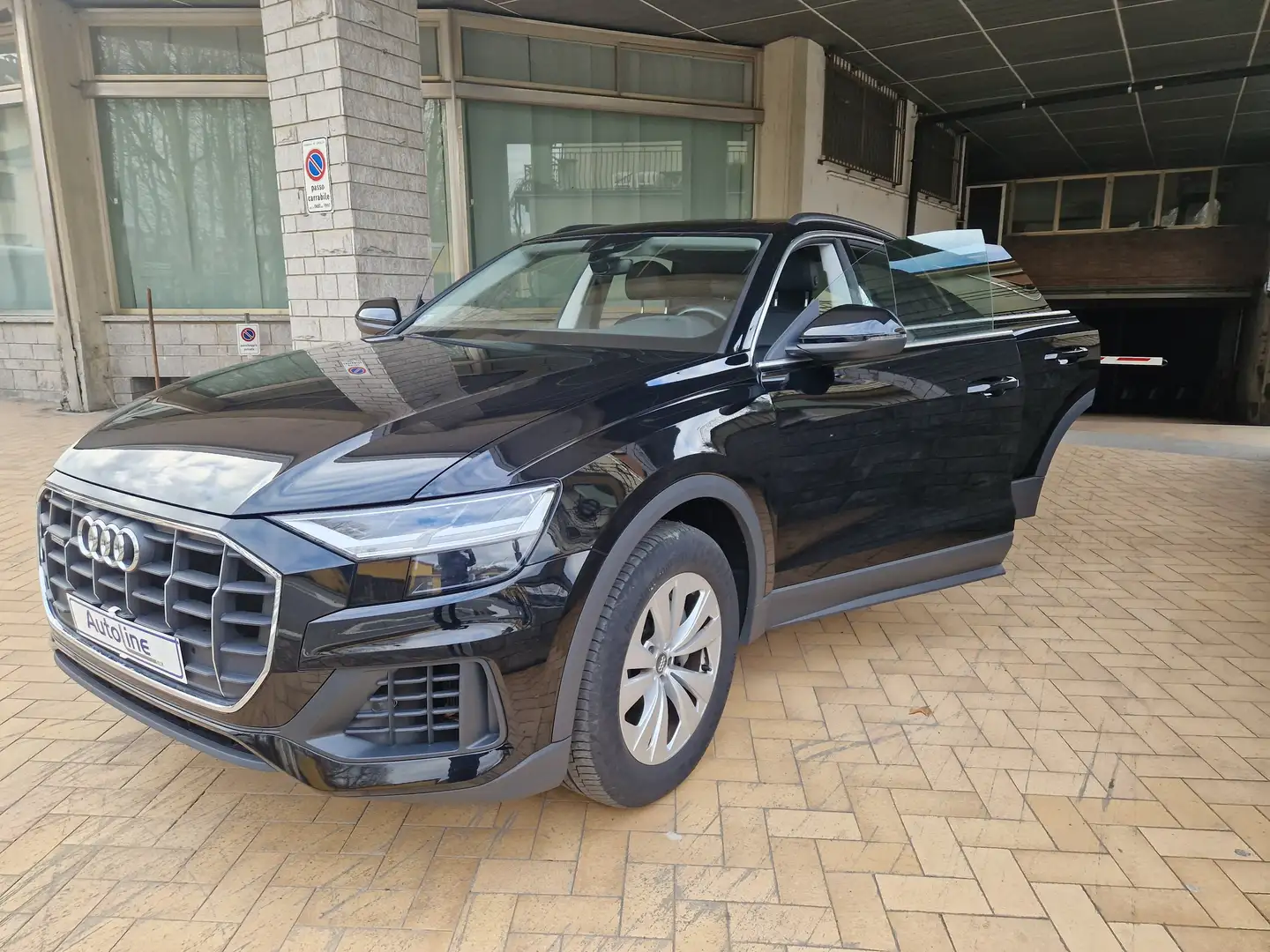 Audi Q8 50 3.0 tdi mhev quattro 4 Ruote Sterz. Tetto Pano. Nero - 2