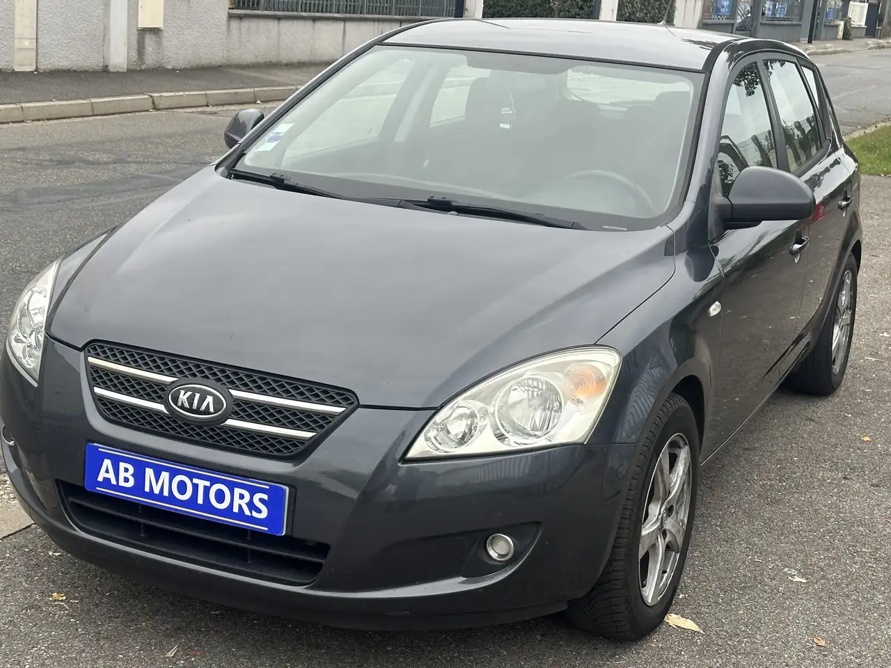 Kia Ceed \u002F cee'd 1.6L CRDi 115 Style