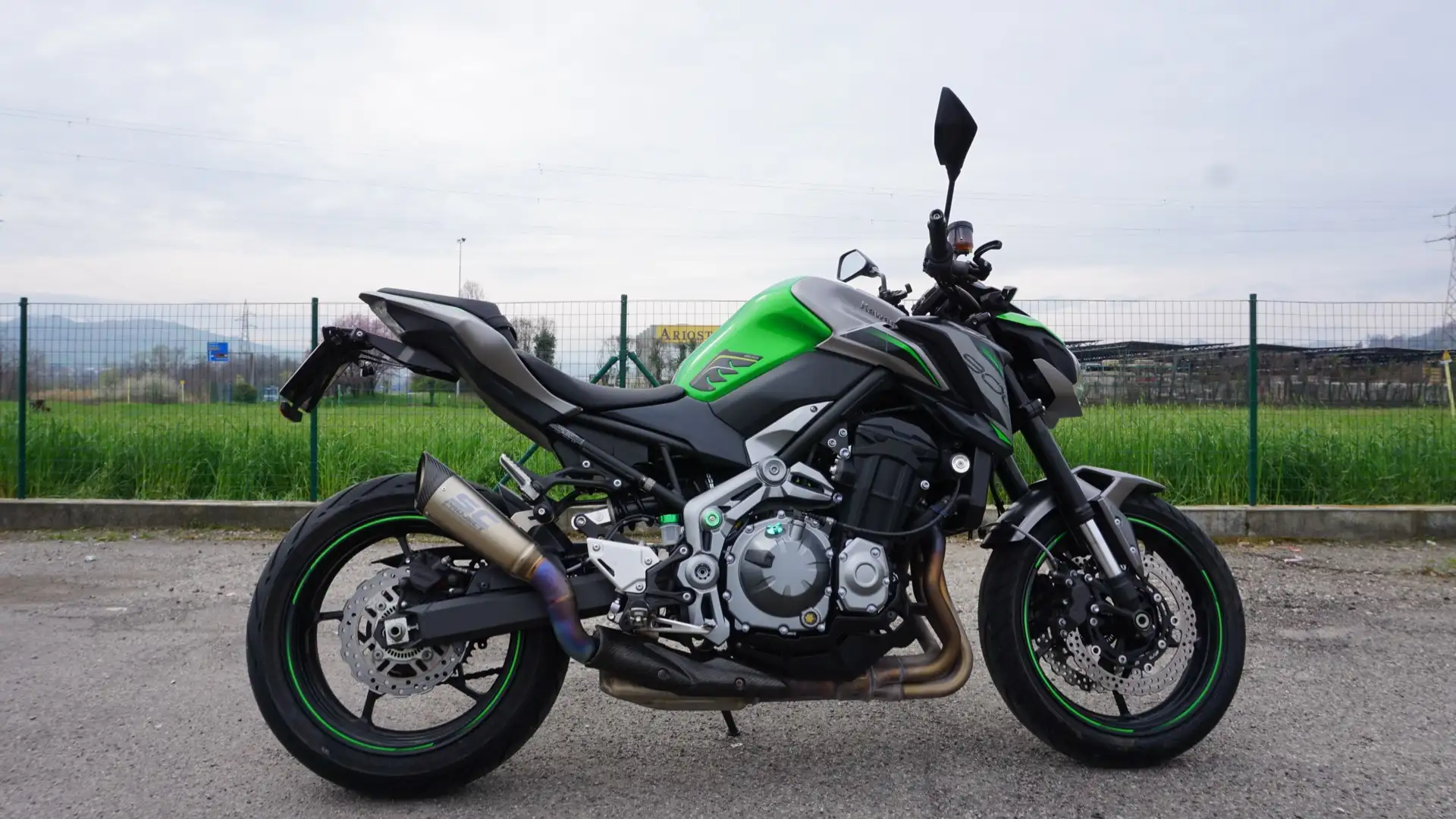 Kawasaki Z 900 zelena - 1