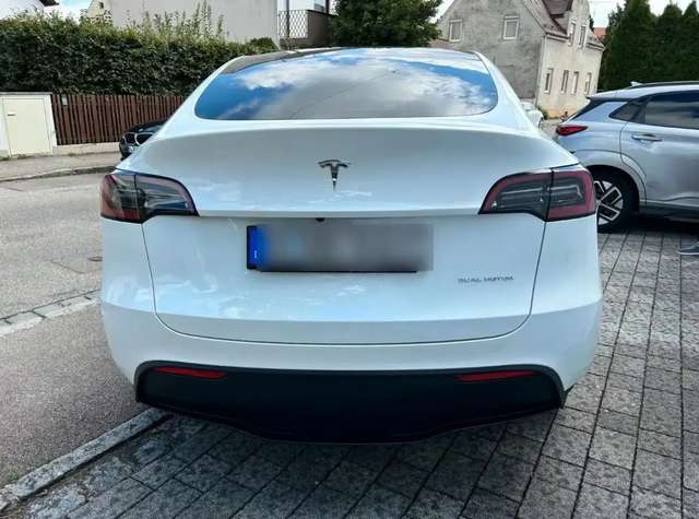Tesla Model Y Model Y Long Range Dual Motor AWD