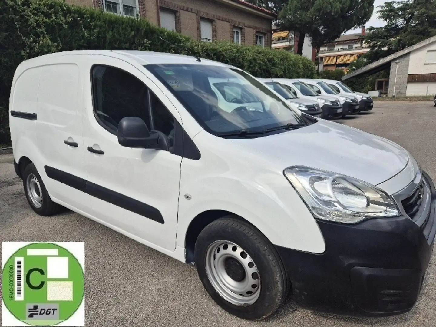 Peugeot Partner Furgón 1.6BlueHDI Confort L1 75 Wit - 2