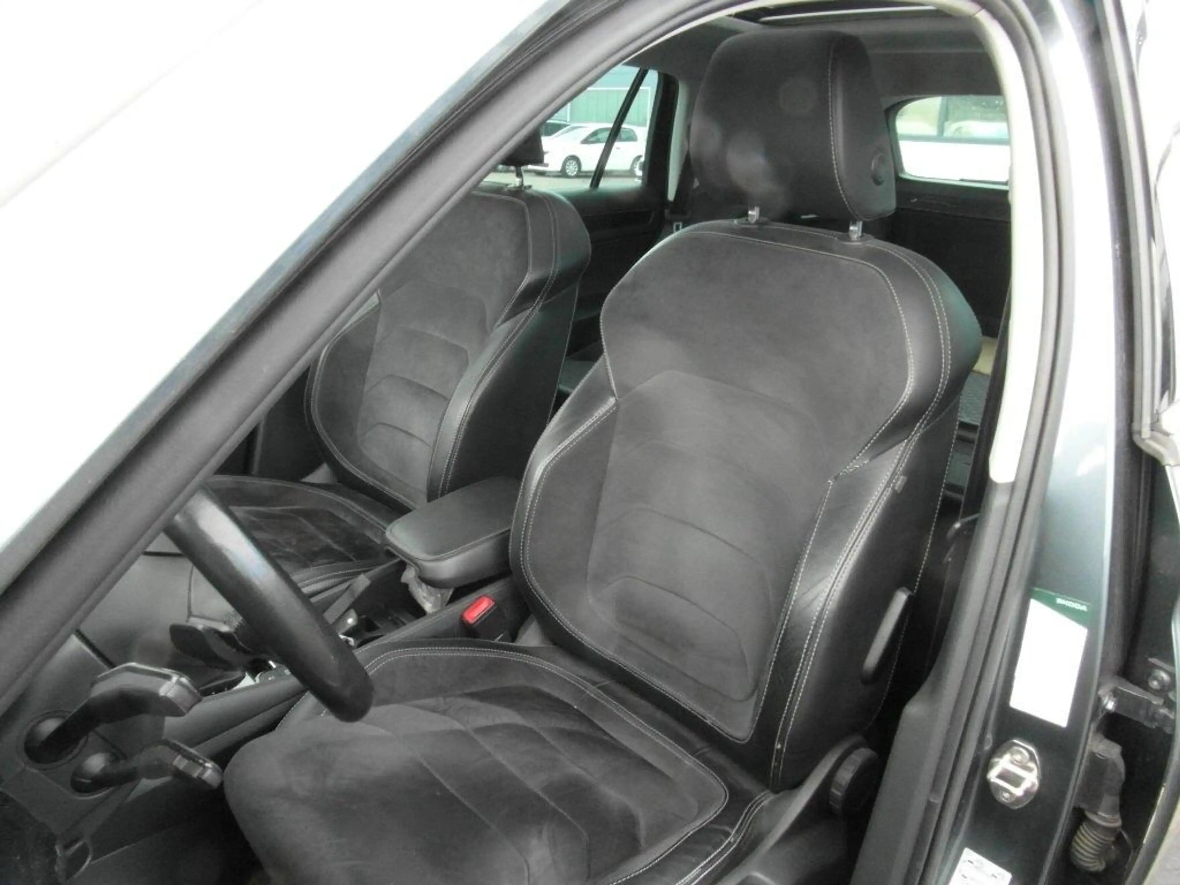 Skoda Kodiaq 2.0 TDI 140kW DSG 4x4,AHK,Panor, 7Sz,Navi — photo 12