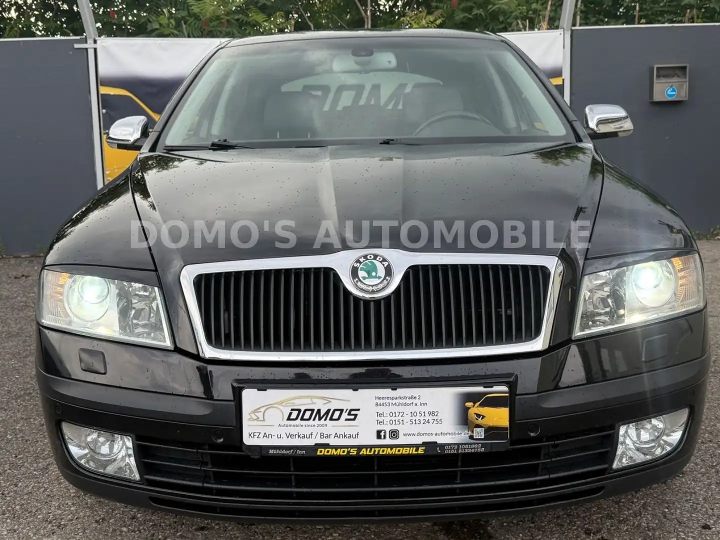 Skoda Octavia Lim. Elegance Edition100/Xenon/Leder/PDC Schwarz - 2