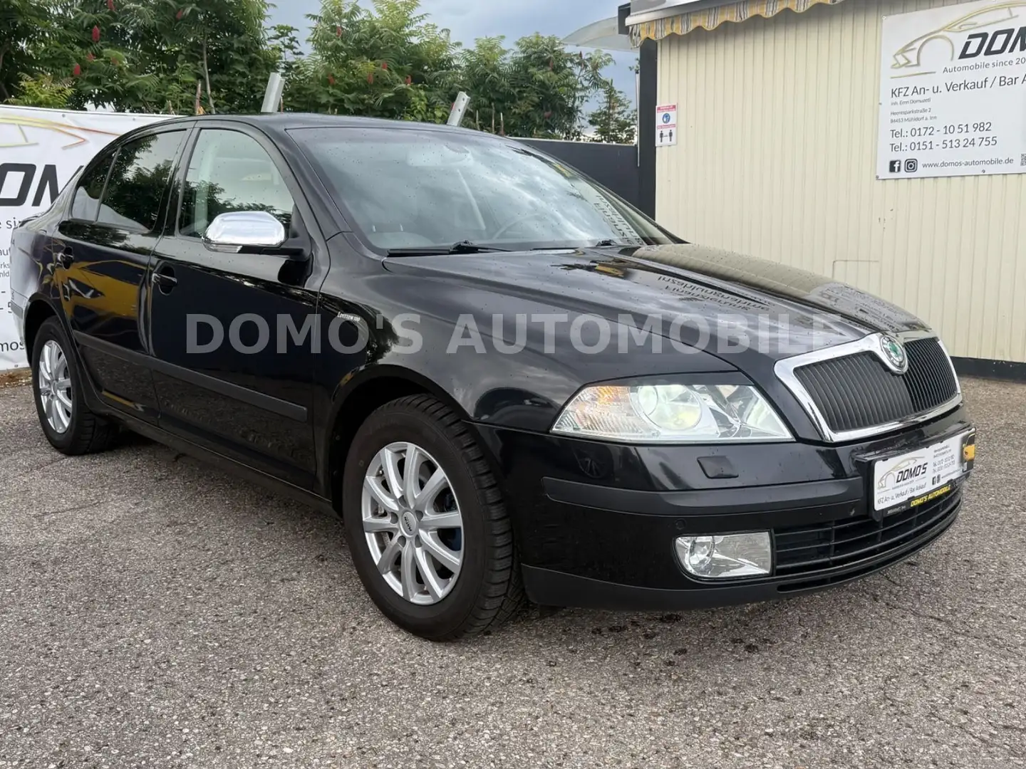 Skoda Octavia Lim. Elegance Edition100/Xenon/Leder/PDC Schwarz - 1