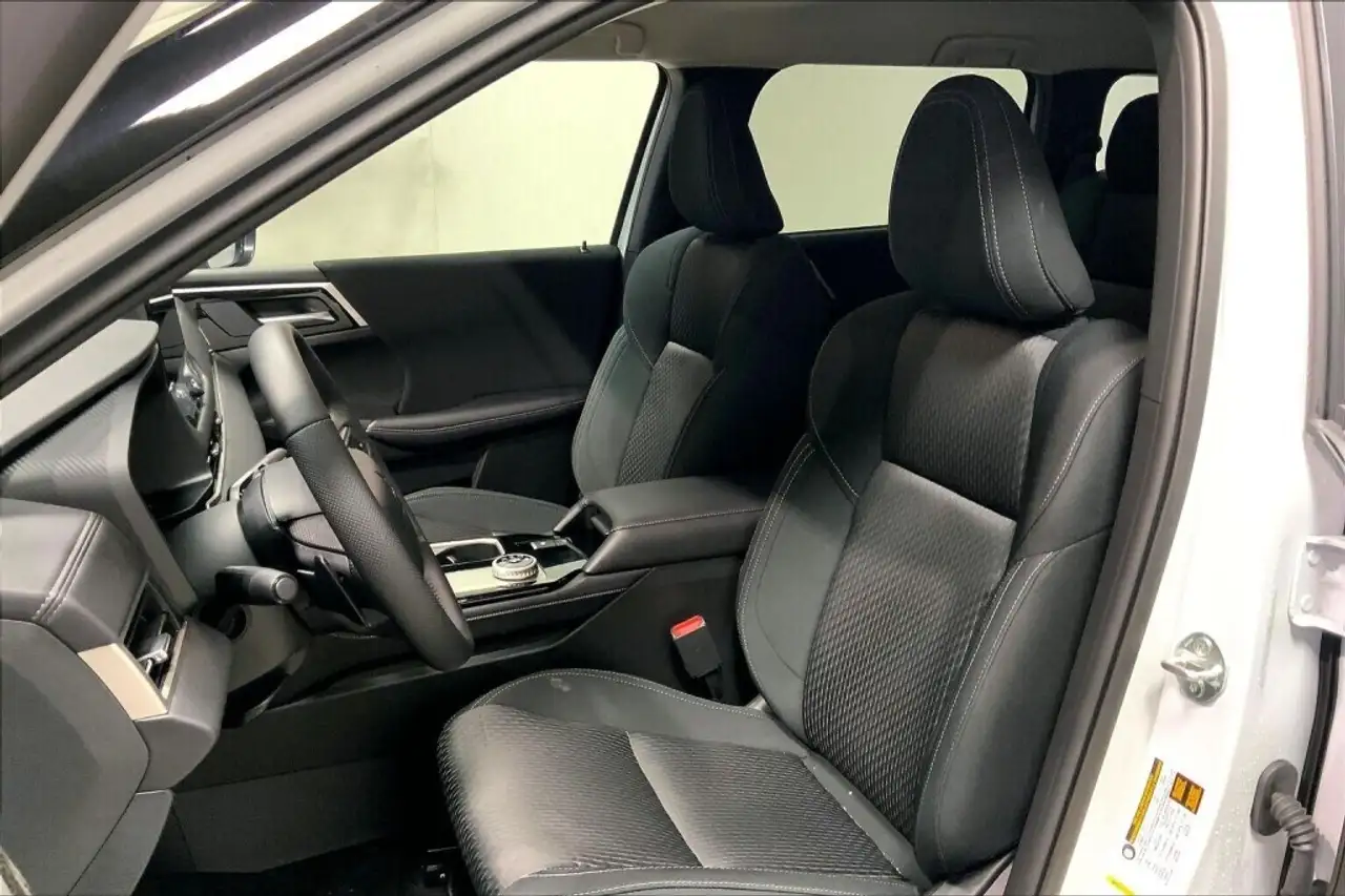 Mitsubishi Outlander снимка Mitsubishi Outlander