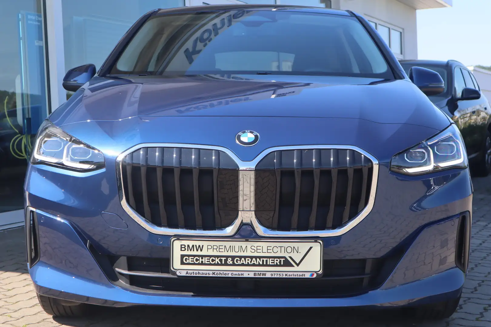 BMW 218 i Active Tourer DAB LED Komfortzg. AHK Shz Blauw - 2