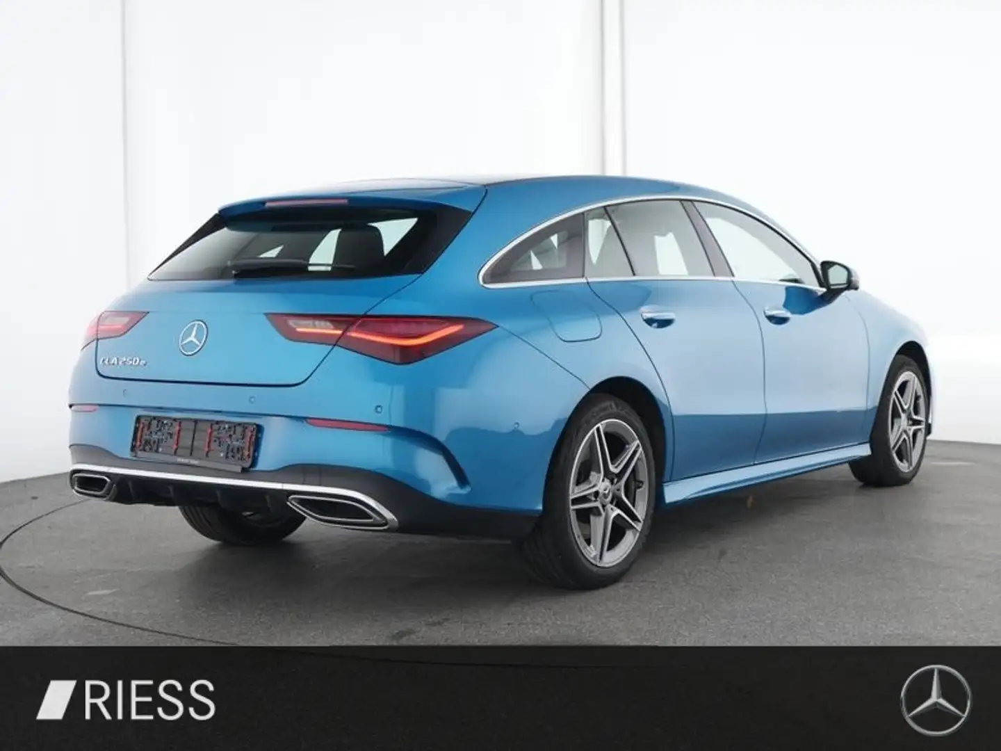 Mercedes-Benz CLA 250 e SB AMG Edition Sport Distr Navi LED 360 Blau - 2