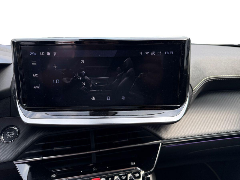 Peugeot 2008 GT LED/Navi/DAB/PDC/180°Kamera/Allwetter — photo 11