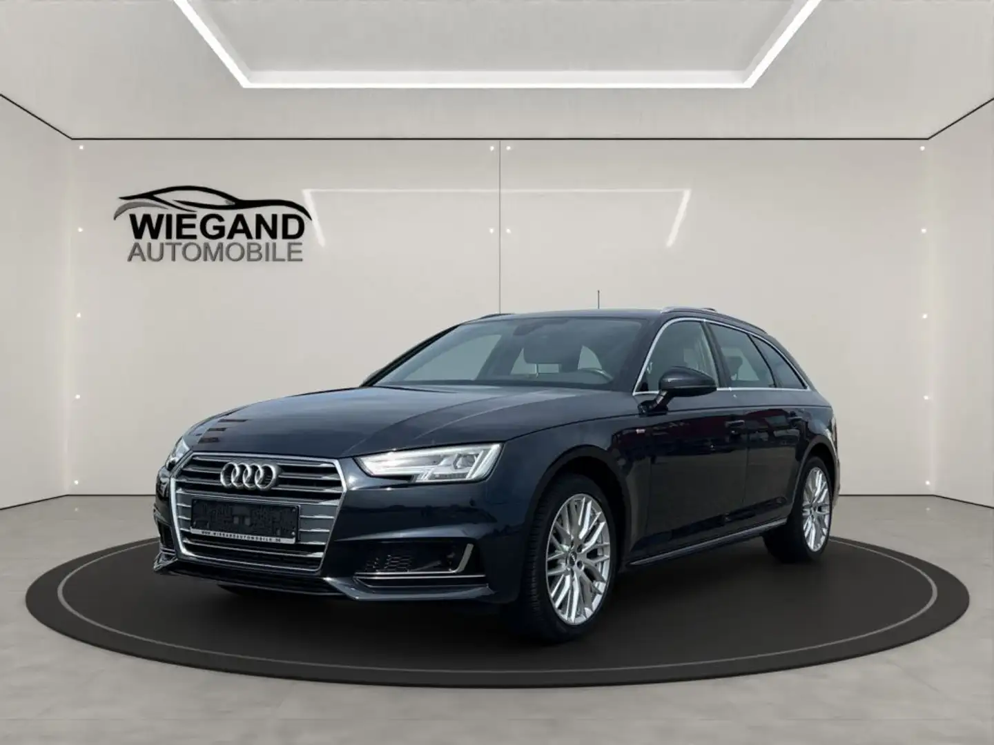 Audi A4 Avant+g-tron+2.0 TFSI+S-tronic+Sport+AHK - 1