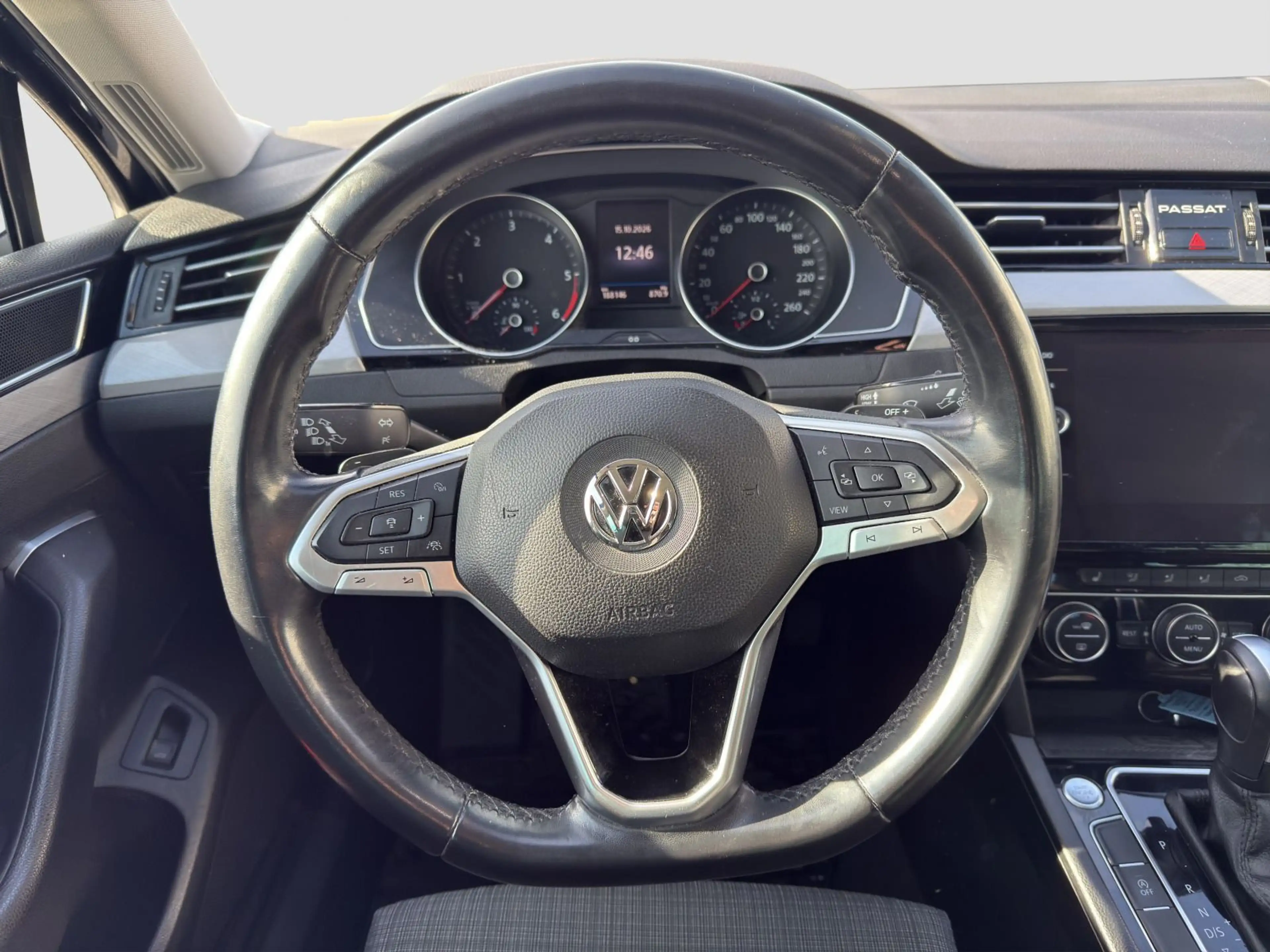 Volkswagen Passat 2.0 TDI Business (EURO 6d-TEMP) — photo 12