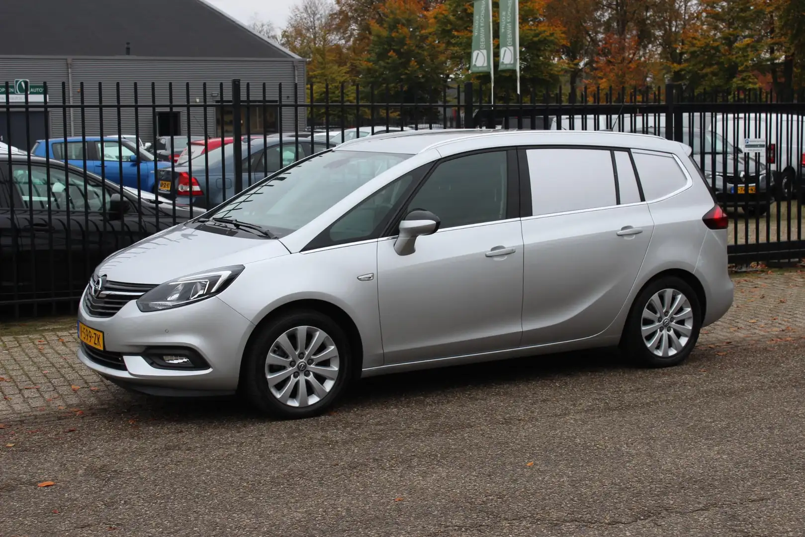 Opel Zafira Tourer 1.6 CDTi Grijs Kenteken! - 1