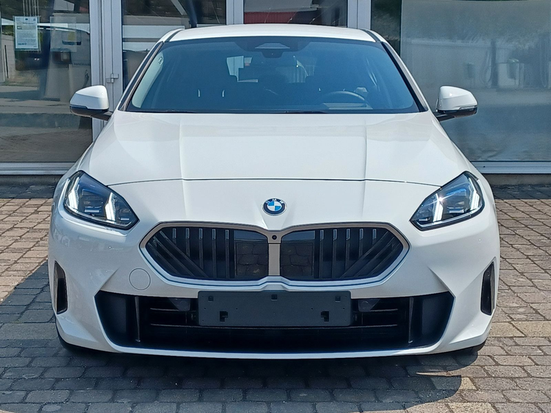 BMW 120 Limousine ACC Innov.-paket HUD Kgo 3DV AHK — photo 5