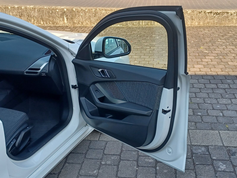 BMW 120 Limousine ACC Innov.-paket HUD Kgo 3DV AHK — photo 12