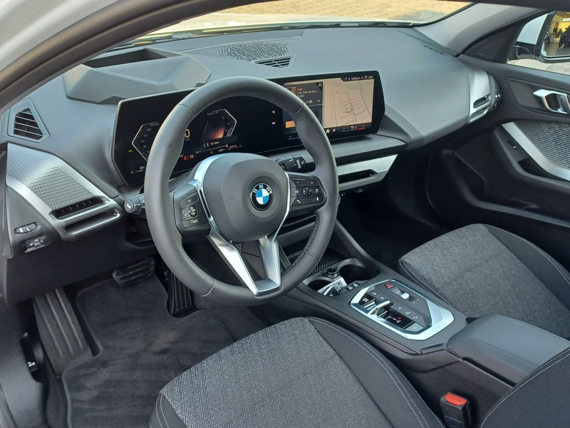 BMW 120 Limousine ACC Innov.-paket HUD Kgo 3DV AHK — photo 7
