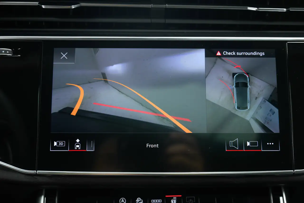 Audi Q8 снимка Audi Q8