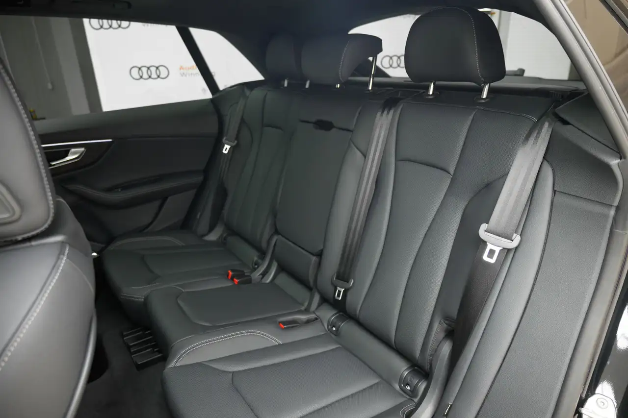Audi Q8 снимка Audi Q8