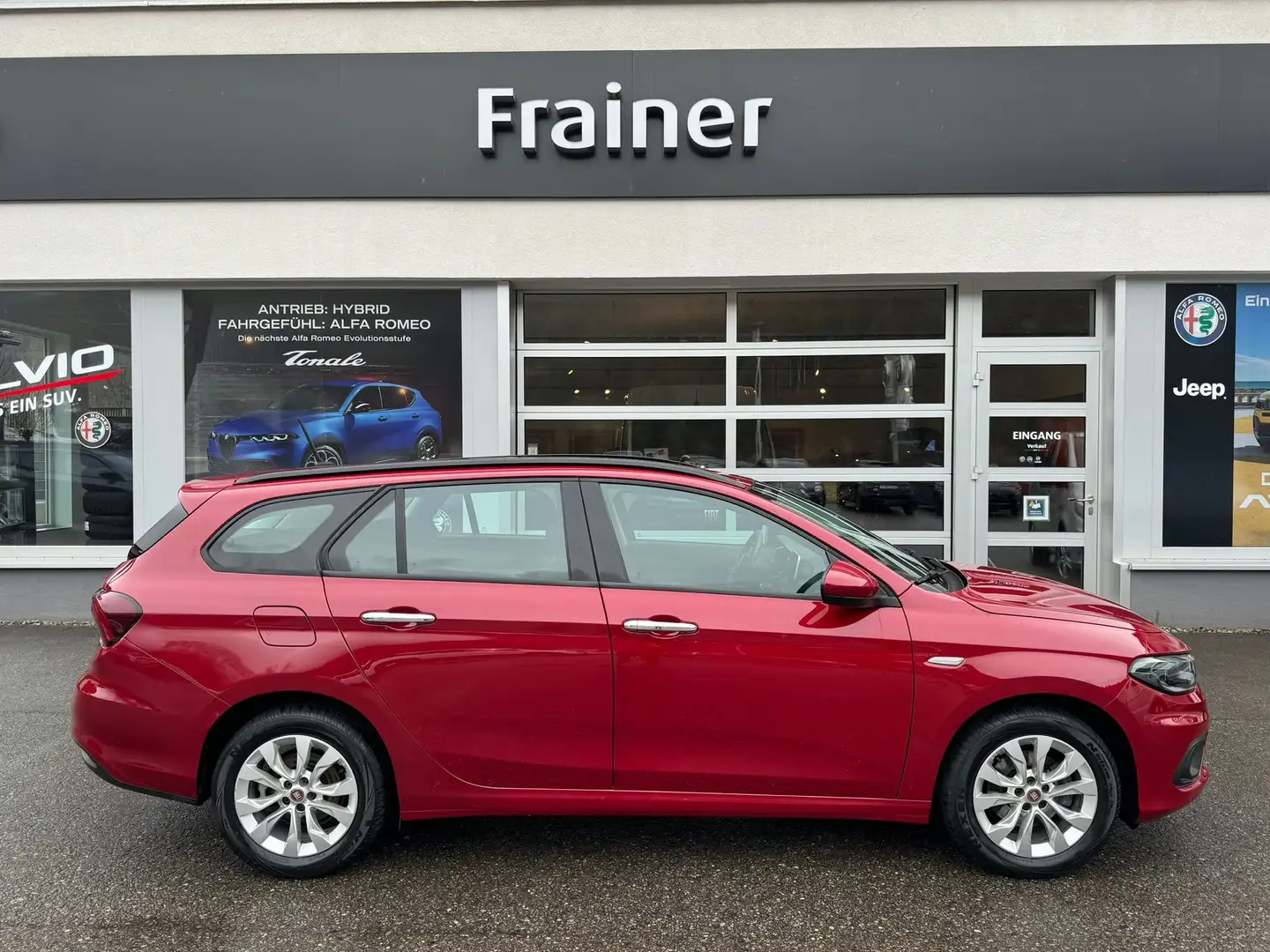Fiat Tipo Lounge 1,4 95 PS Rot - 1