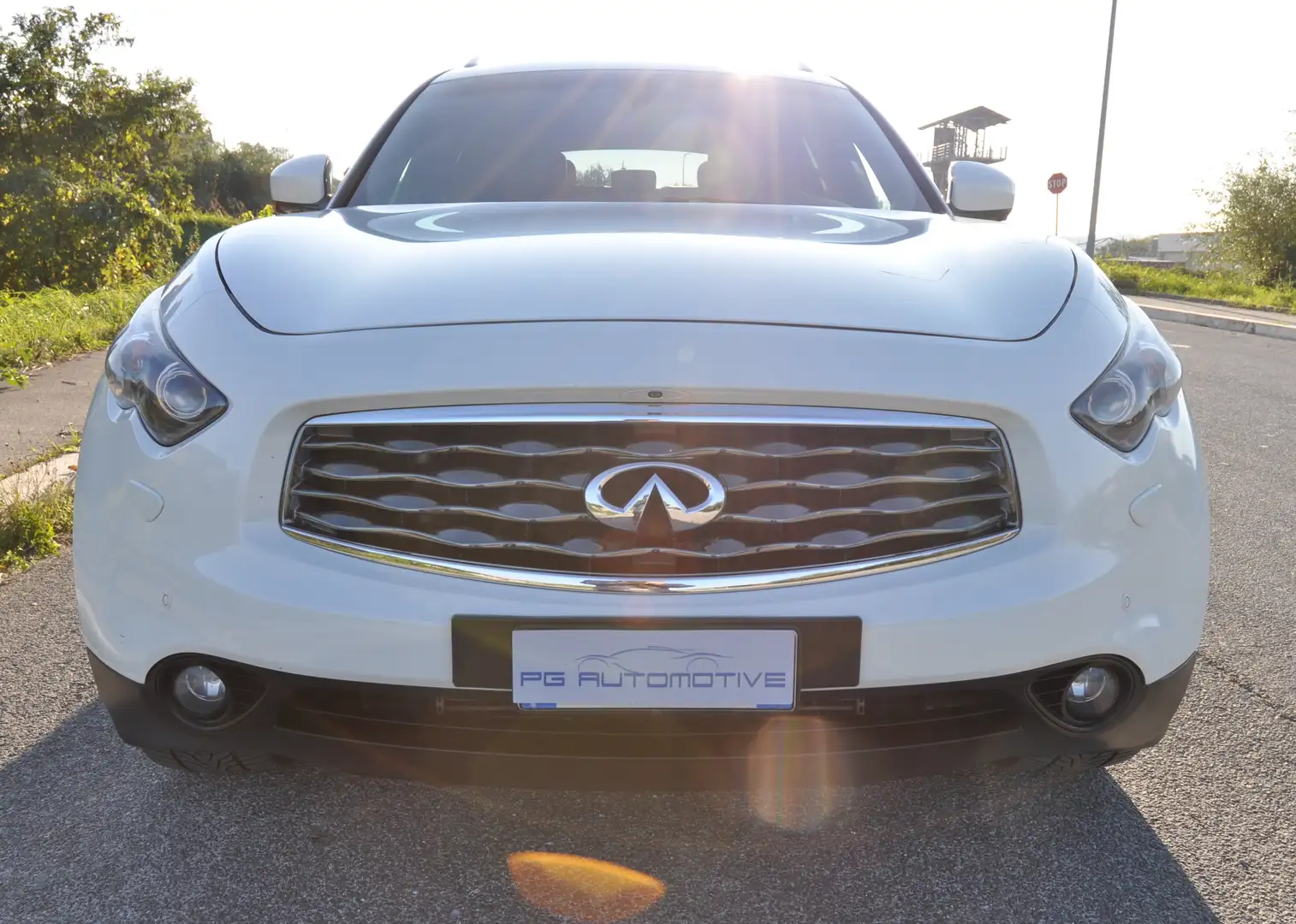 Infiniti FX FX 3.0d V6 S Premium awd auto Bianco - 2