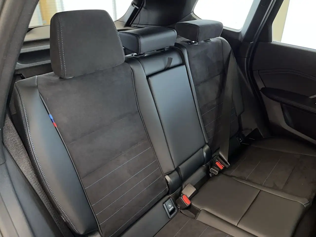 BMW X1 снимка BMW X1