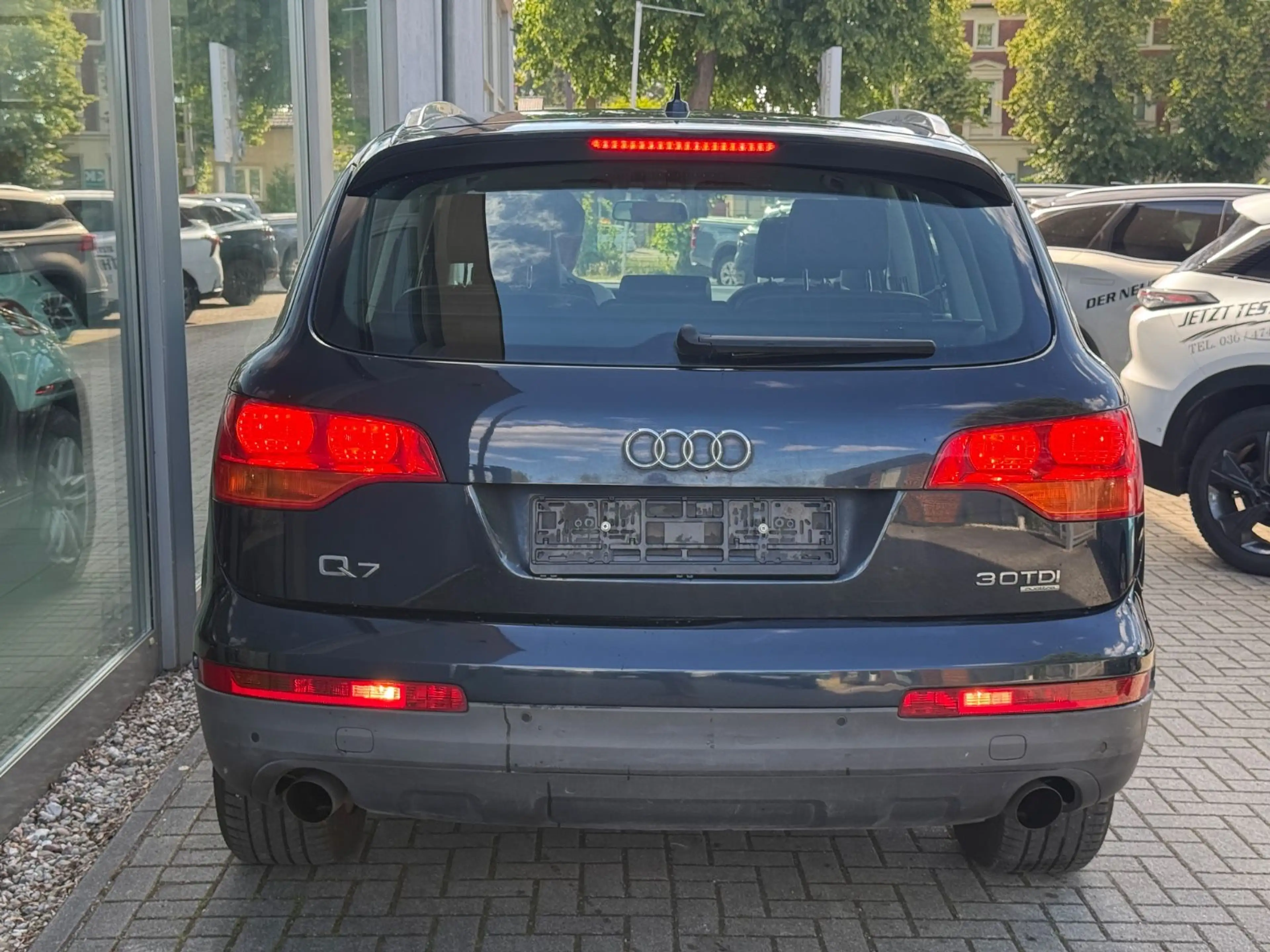 Audi Q7 3.0 TDI quattro — photo 9